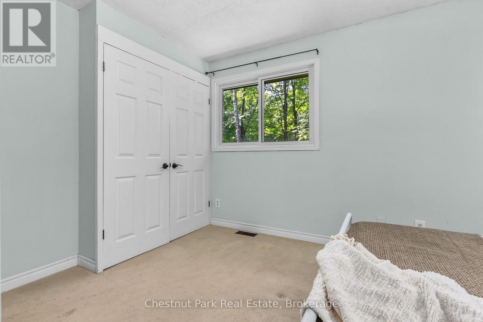 115 Woodland Drive, Huntsville, Ontario  P1H 1A7 - Photo 17 - X12428063