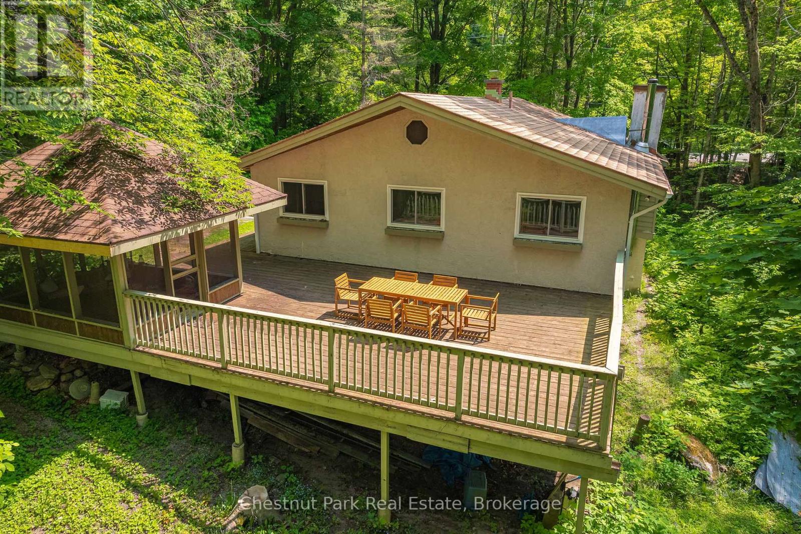 115 Woodland Drive, Huntsville, Ontario  P1H 1A7 - Photo 34 - X12428063