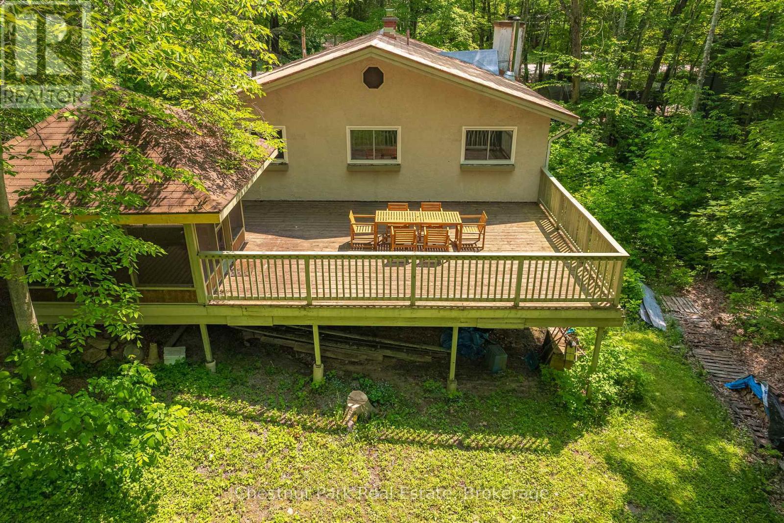 115 Woodland Drive, Huntsville, Ontario  P1H 1A7 - Photo 37 - X12428063