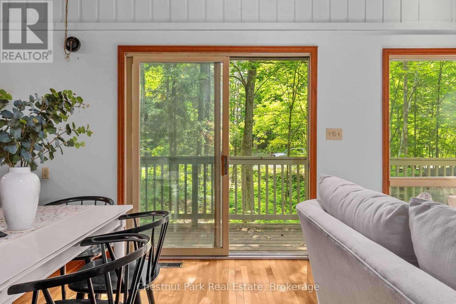 115 Woodland Drive, Huntsville, Ontario  P1H 1A7 - Photo 7 - X12428063