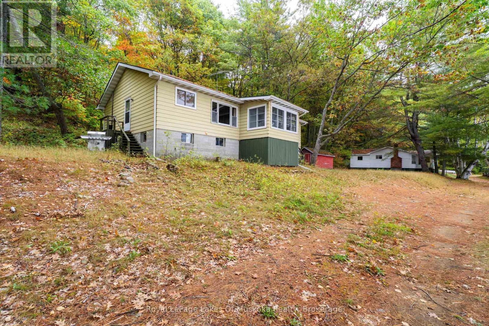 3384 South Portage Road, Huntsville, Ontario  P1H 2J3 - Photo 11 - X12428971