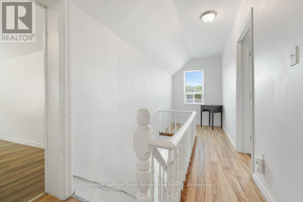 76 Bowes Street, Parry Sound, Ontario  P2A 2L7 - Photo 14 - X12429752