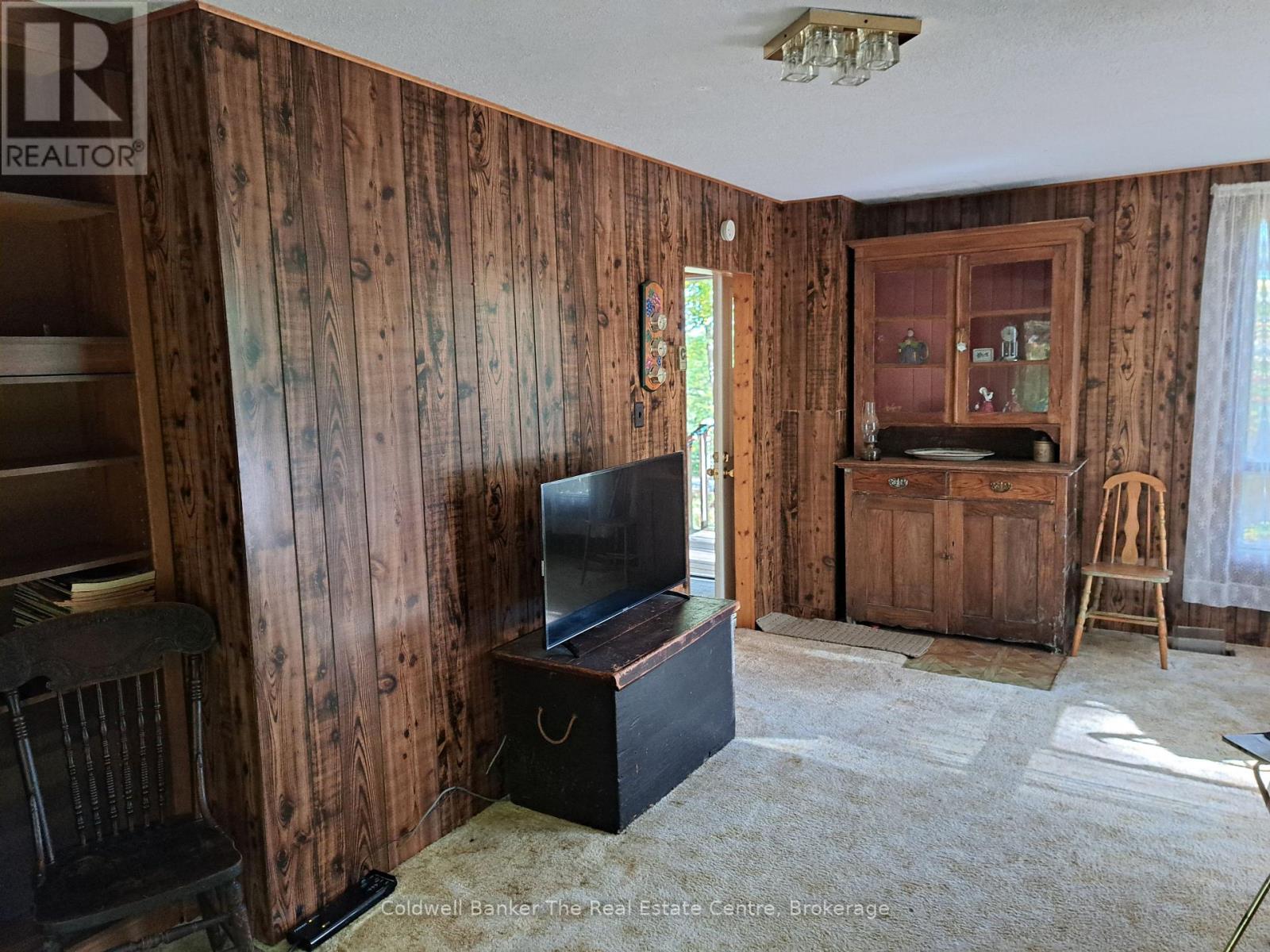 1094 Marina Road, Muskoka Lakes, Ontario  P1P 1R2 - Photo 5 - X12430355