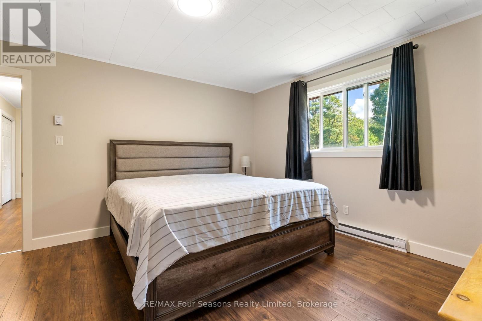 571 David Street, Gravenhurst, Ontario  P1P 1M1 - Photo 14 - X12430741