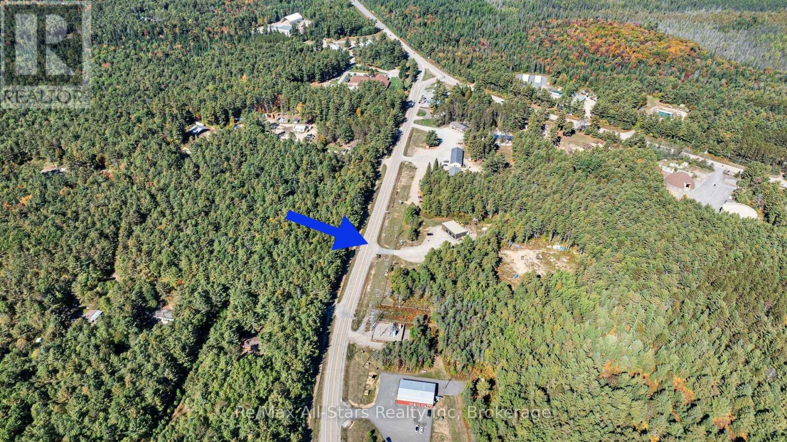 25798 Highway 35 Highway, Lake Of Bays, Ontario  P0A 1H0 - Photo 2 - X12432194