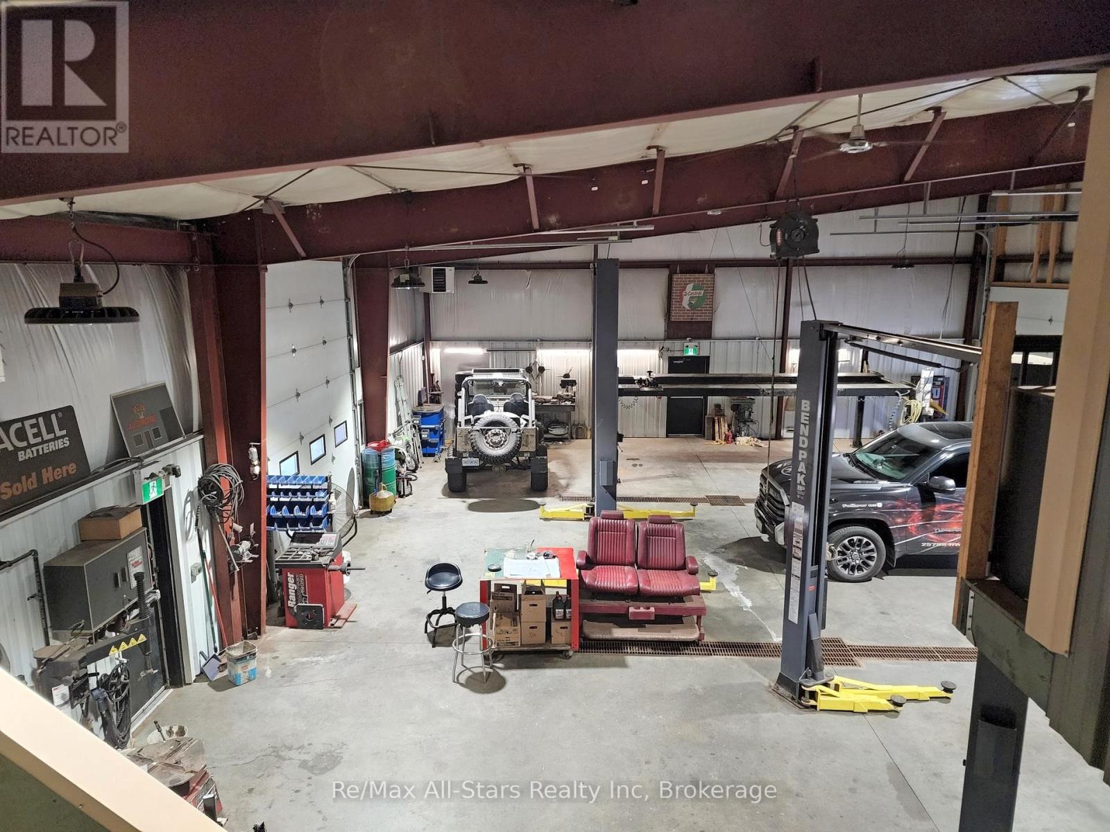 25798 Highway 35 Highway, Lake Of Bays, Ontario  P0A 1H0 - Photo 23 - X12432194