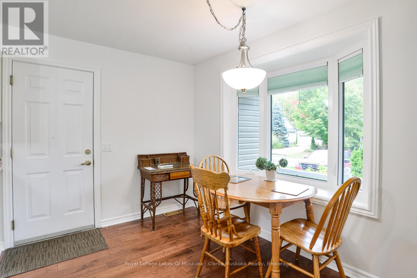 77 Hedgewood Lane, Gravenhurst, Ontario  P1P 1Z4 - Photo 12 - X12432971