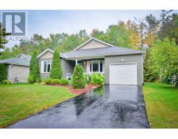 77 HEDGEWOOD LANE, Gravenhurst, Ontario
