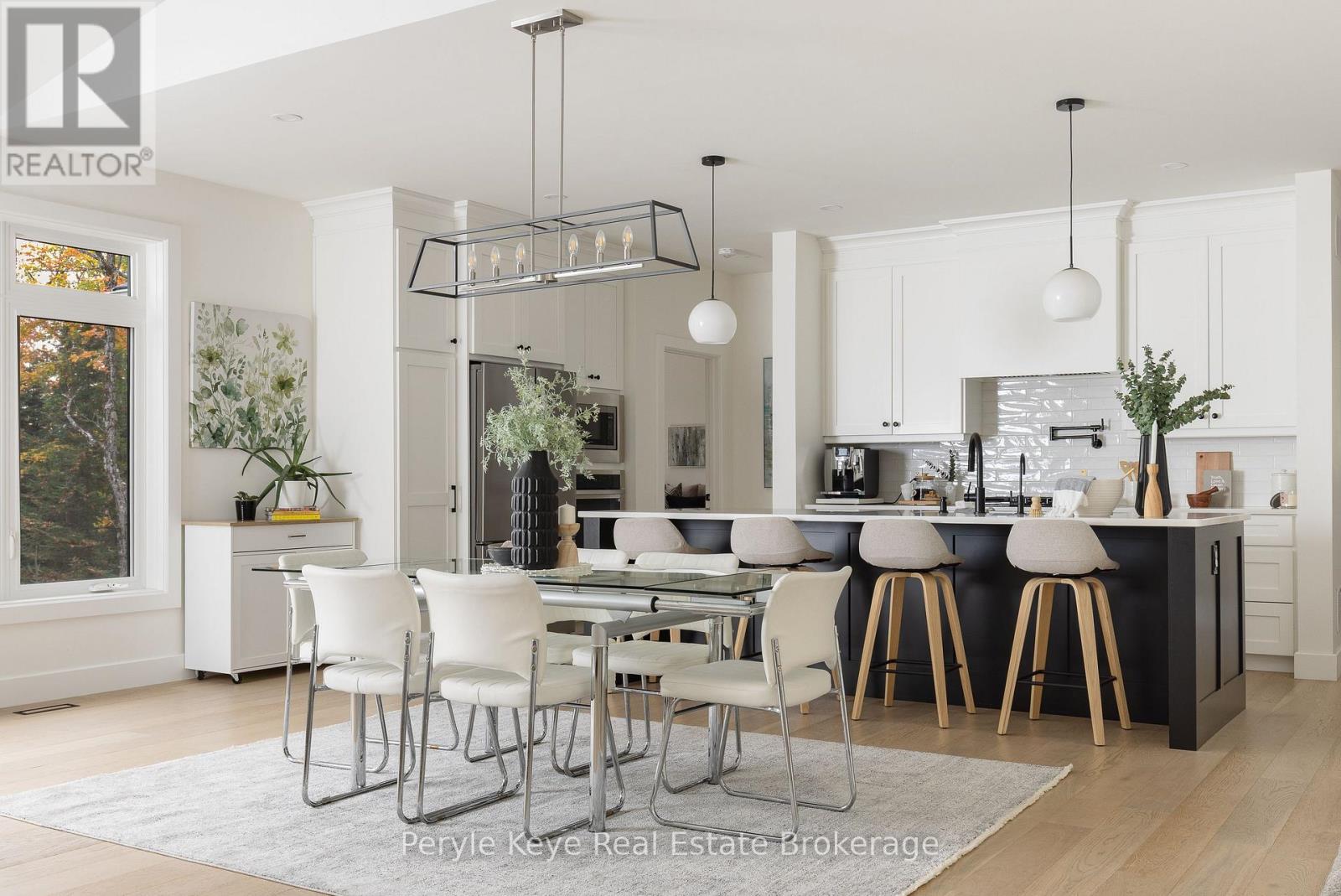 103 Granite Drive, Huntsville, Ontario  P1H 2N5 - Photo 11 - X12433673