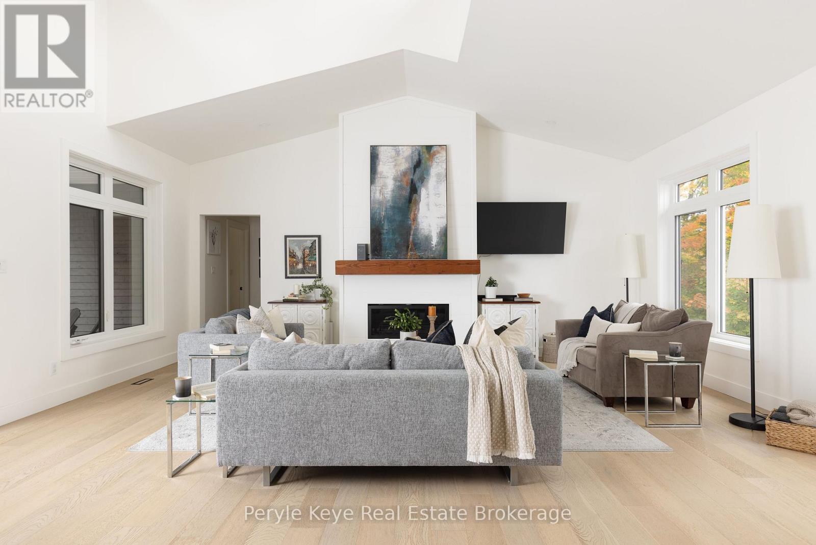 103 Granite Drive, Huntsville, Ontario  P1H 2N5 - Photo 17 - X12433673