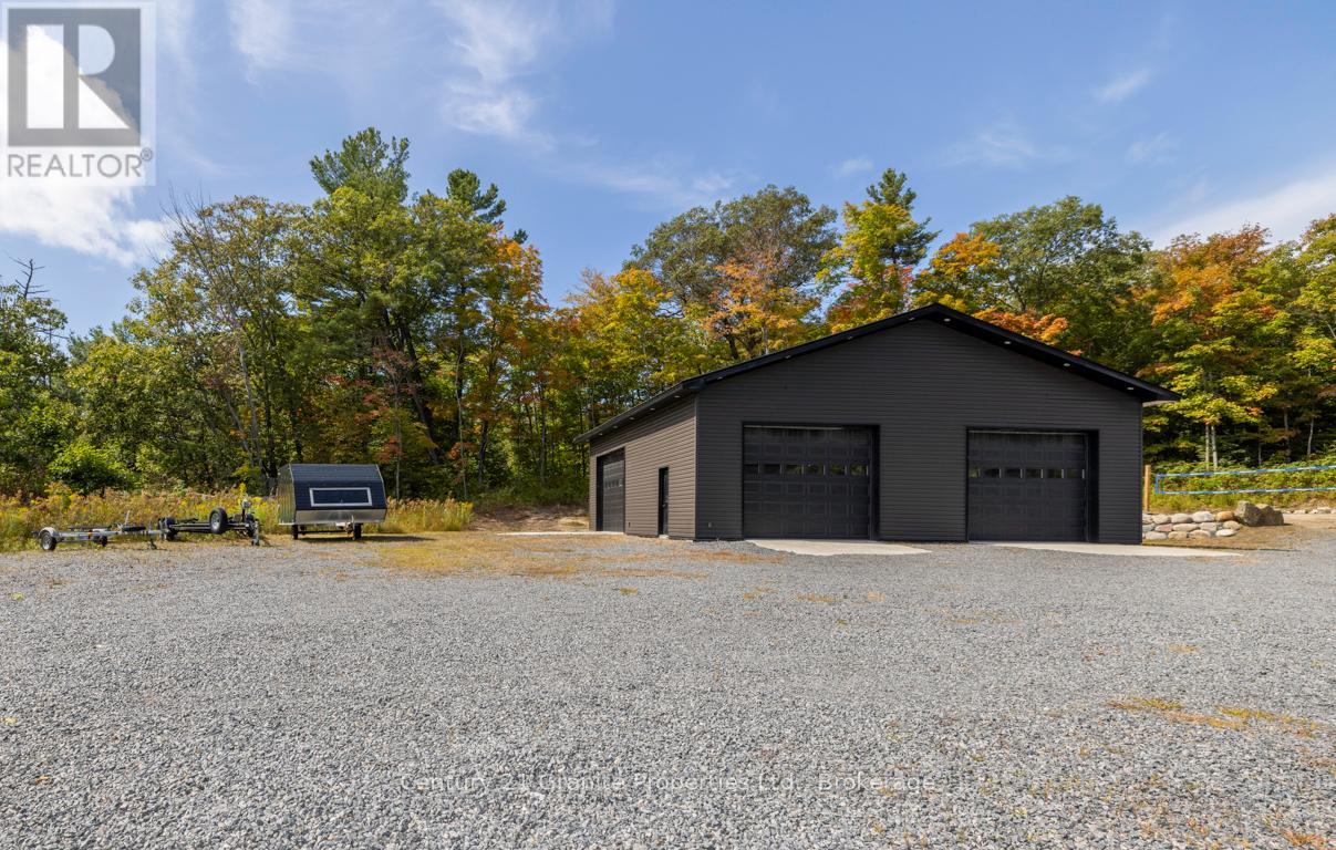 4 Bartlett Drive, Seguin, Ontario  P2A 2W8 - Photo 12 - X12433716