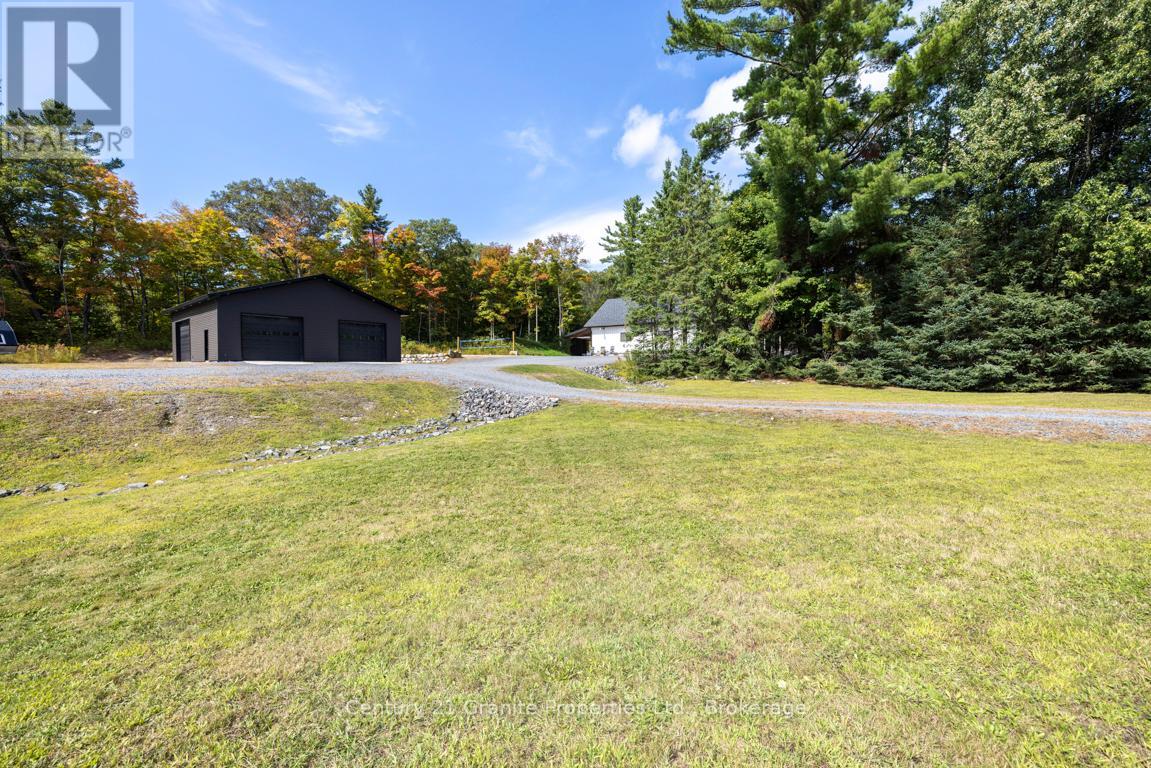 4 Bartlett Drive, Seguin, Ontario  P2A 2W8 - Photo 13 - X12433716