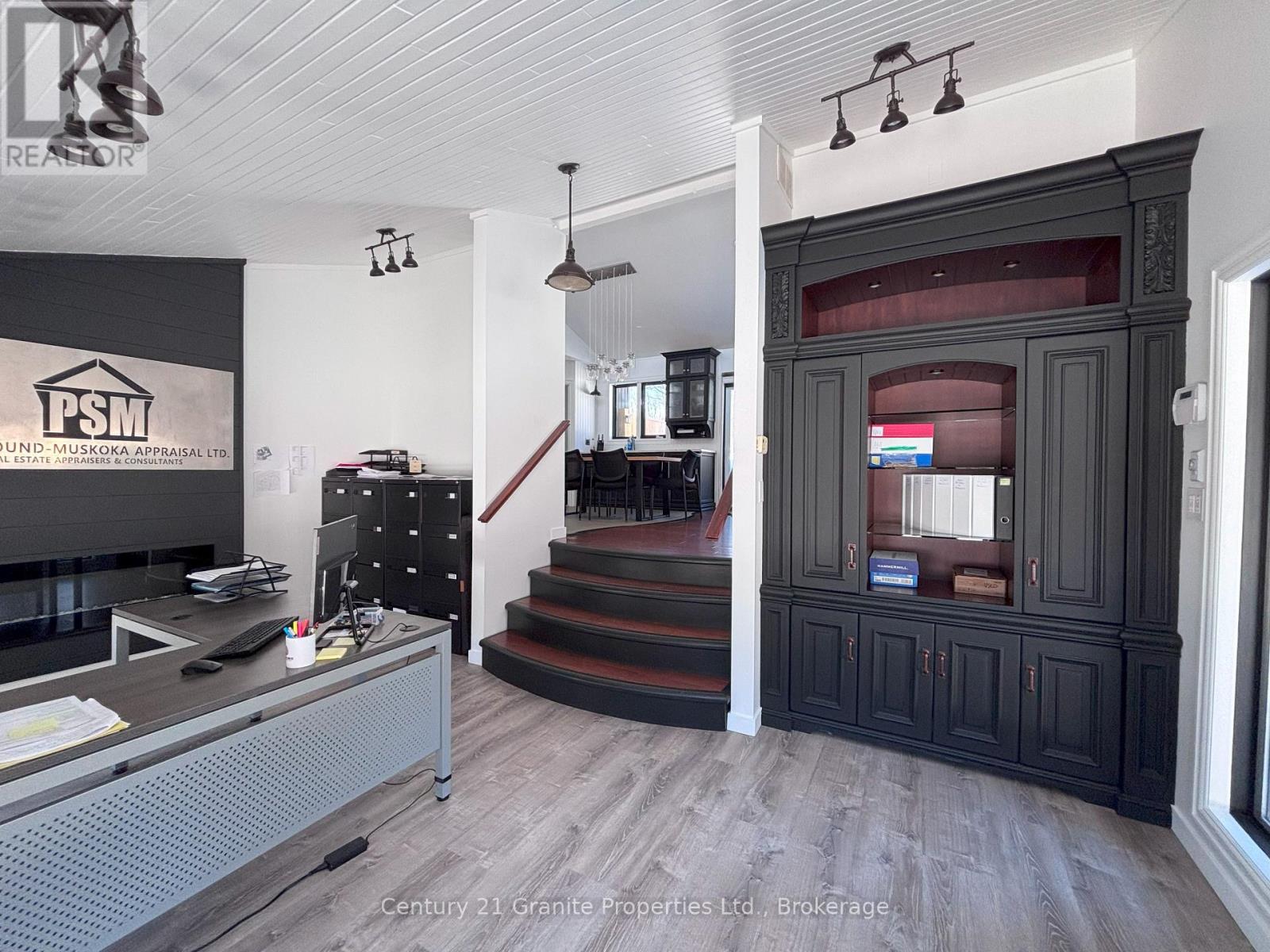 4 Bartlett Drive, Seguin, Ontario  P2A 2W8 - Photo 22 - X12433716