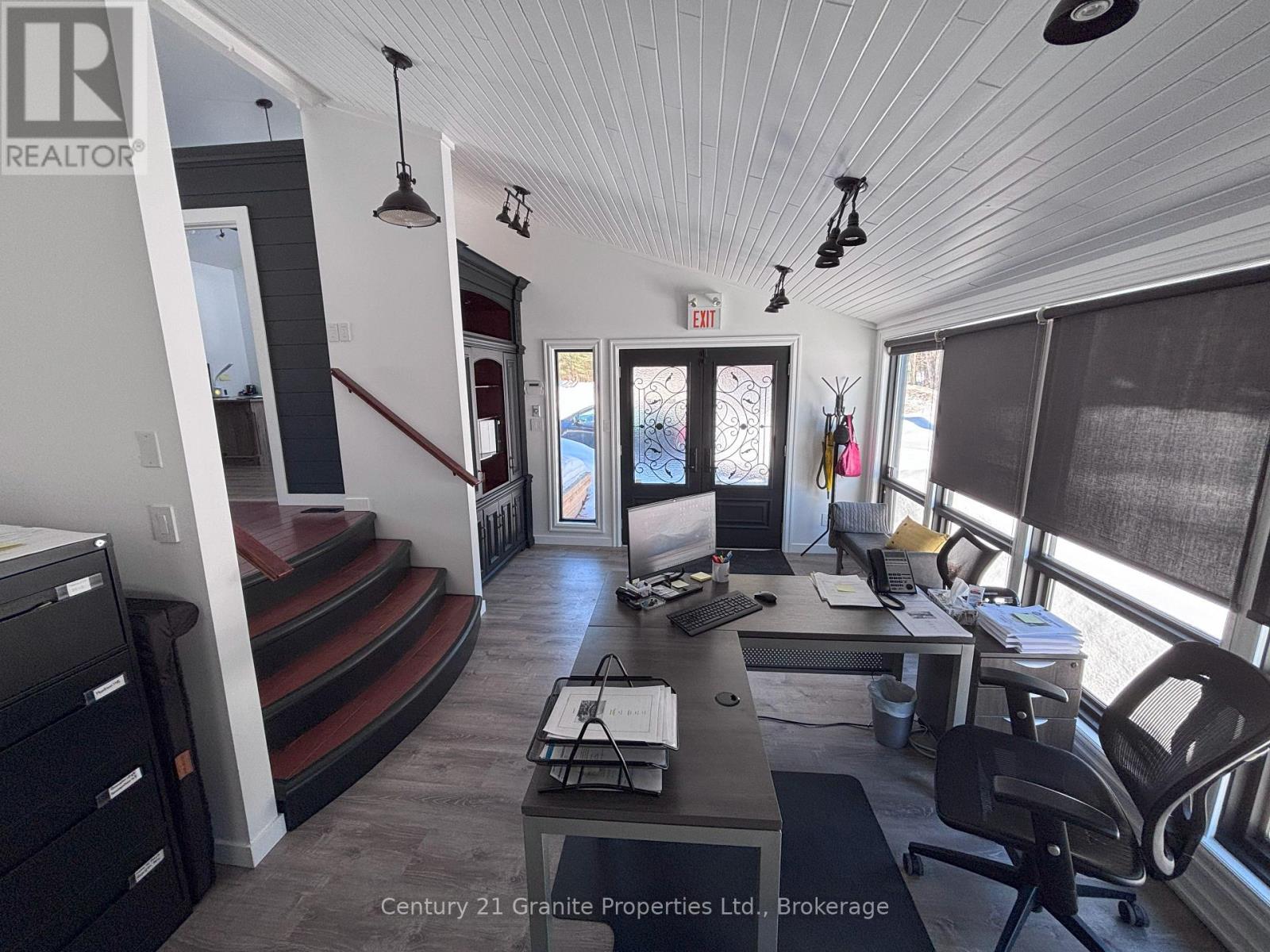 4 Bartlett Drive, Seguin, Ontario  P2A 2W8 - Photo 23 - X12433716