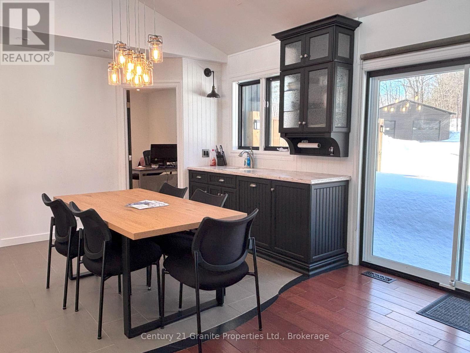 4 Bartlett Drive, Seguin, Ontario  P2A 2W8 - Photo 25 - X12433716