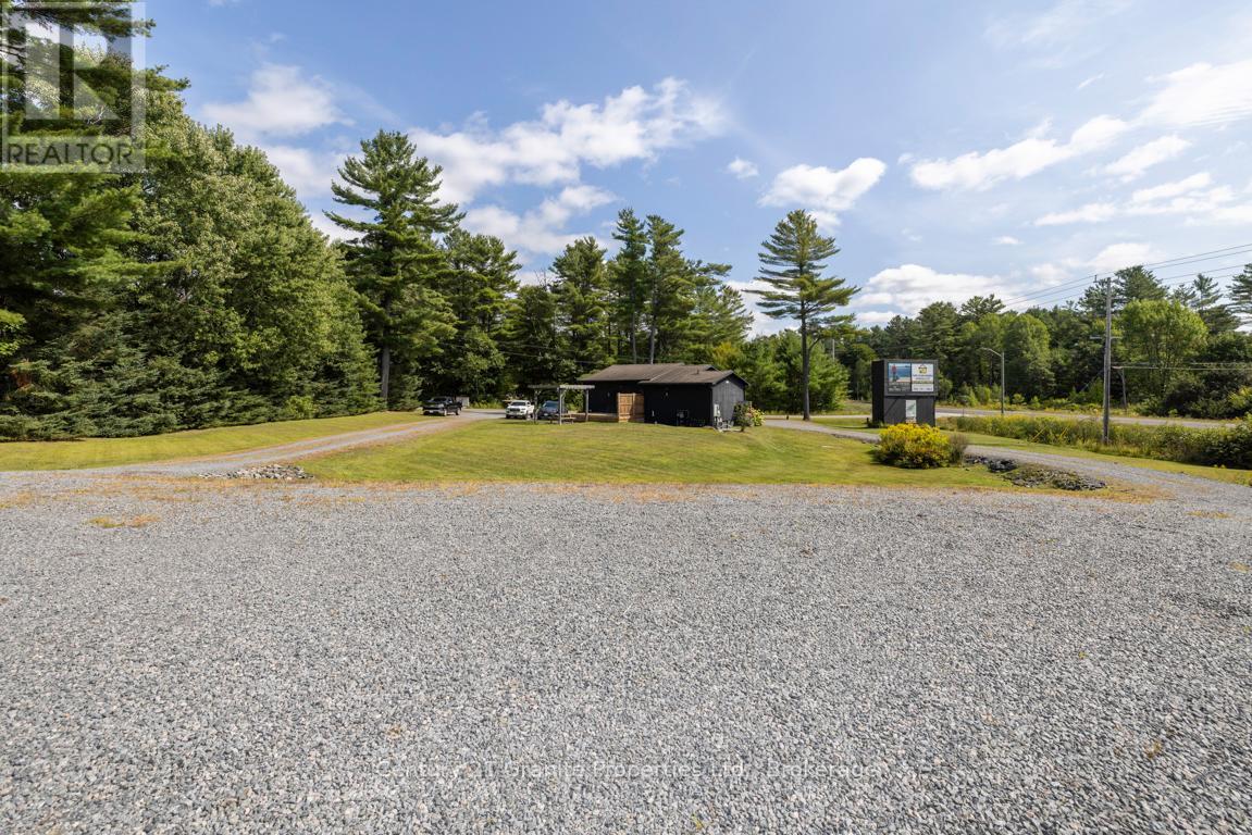 4 Bartlett Drive, Seguin, Ontario  P2A 2W8 - Photo 7 - X12433716