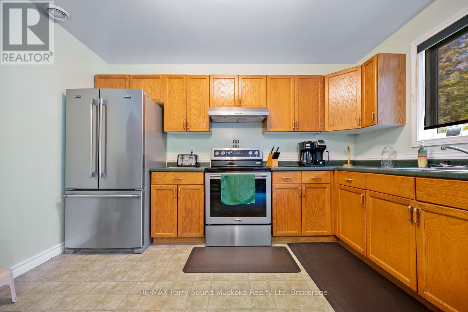 59 Black Road, Seguin, Ontario  P2A 2W8 - Photo 14 - X12435689