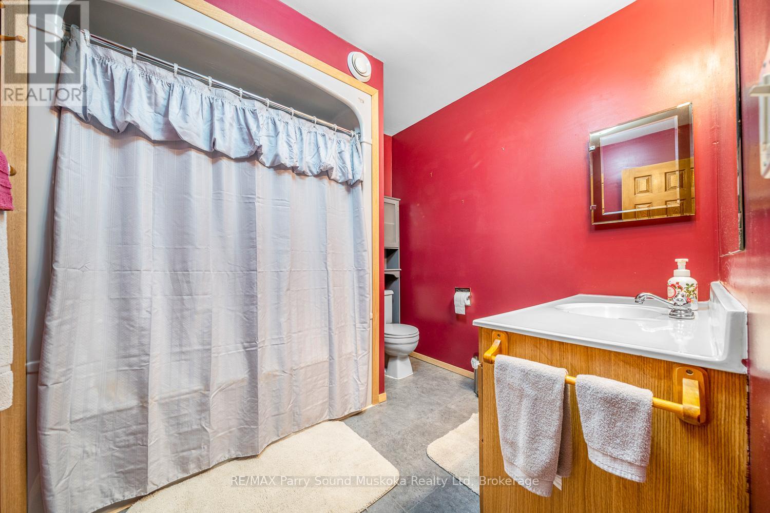 59 Black Road, Seguin, Ontario  P2A 2W8 - Photo 18 - X12435689