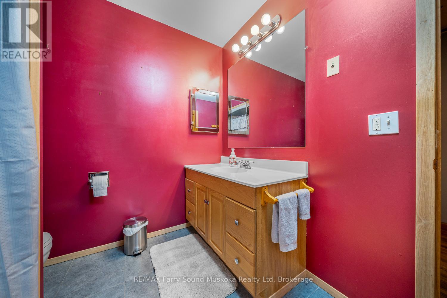 59 Black Road, Seguin, Ontario  P2A 2W8 - Photo 19 - X12435689