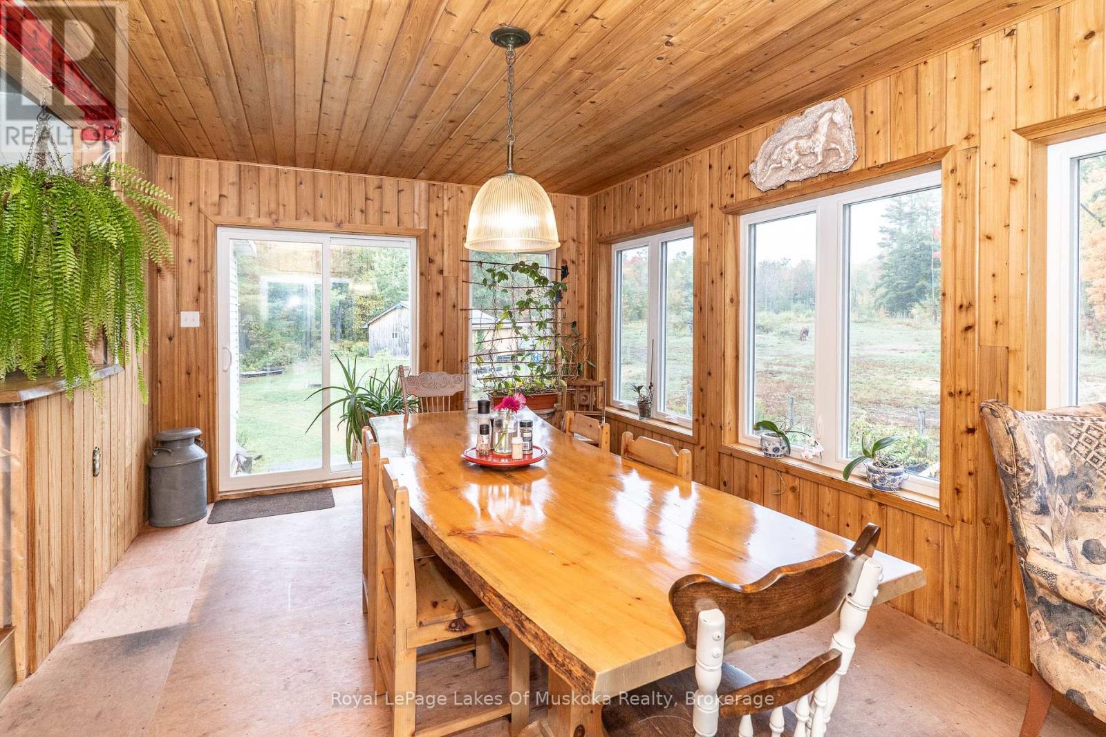 1741 Doe Lake Road, Gravenhurst, Ontario  P1P 1R3 - Photo 15 - X12436208