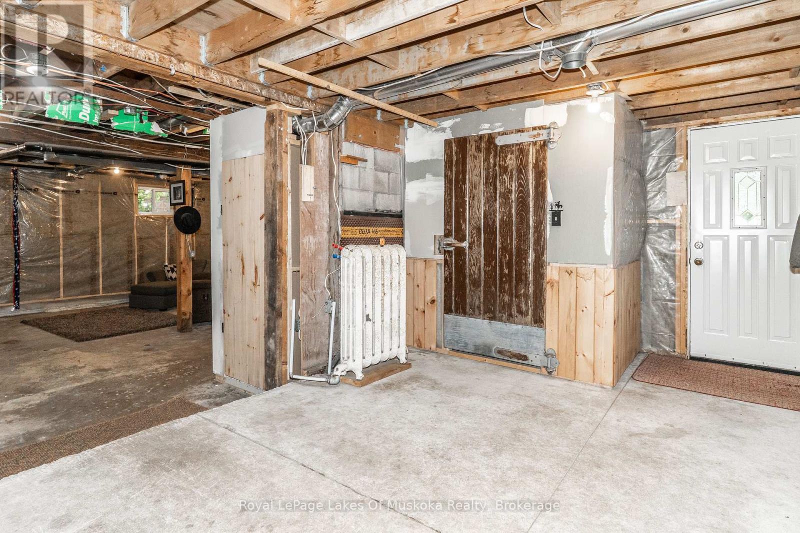 1741 Doe Lake Road, Gravenhurst, Ontario  P1P 1R3 - Photo 24 - X12436208