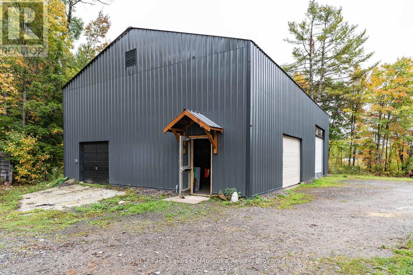 1741 Doe Lake Road, Gravenhurst, Ontario  P1P 1R3 - Photo 27 - X12436208