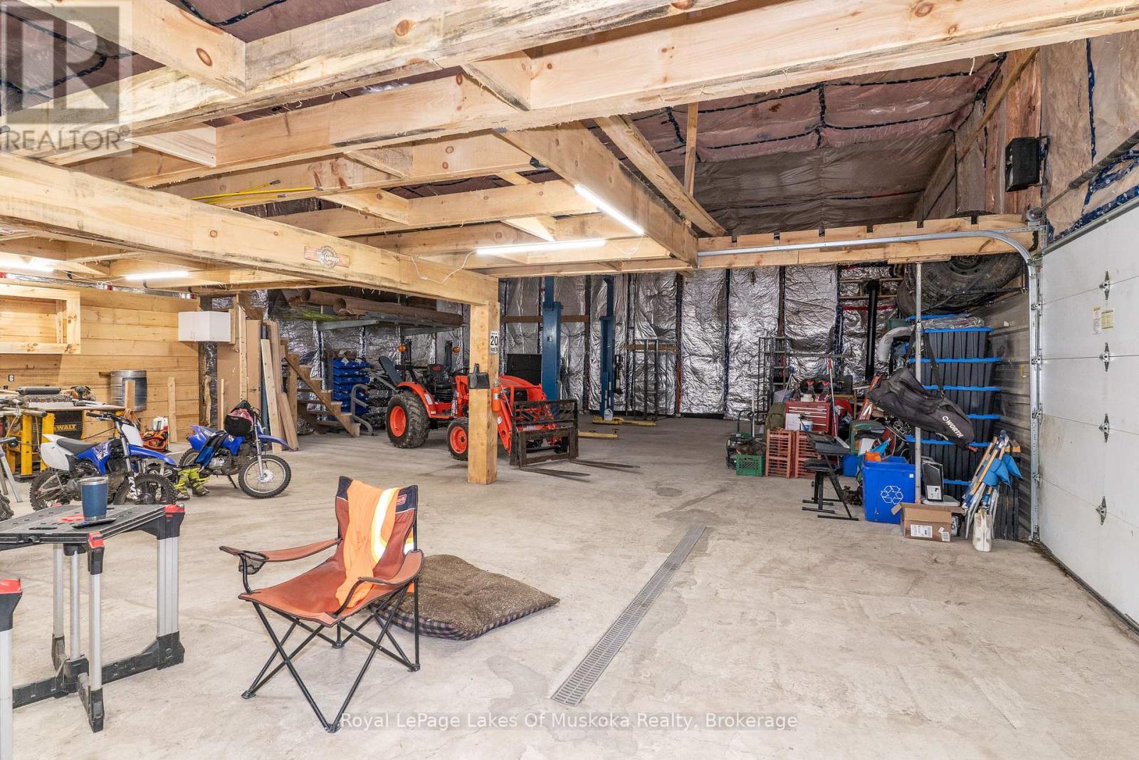 1741 Doe Lake Road, Gravenhurst, Ontario  P1P 1R3 - Photo 28 - X12436208