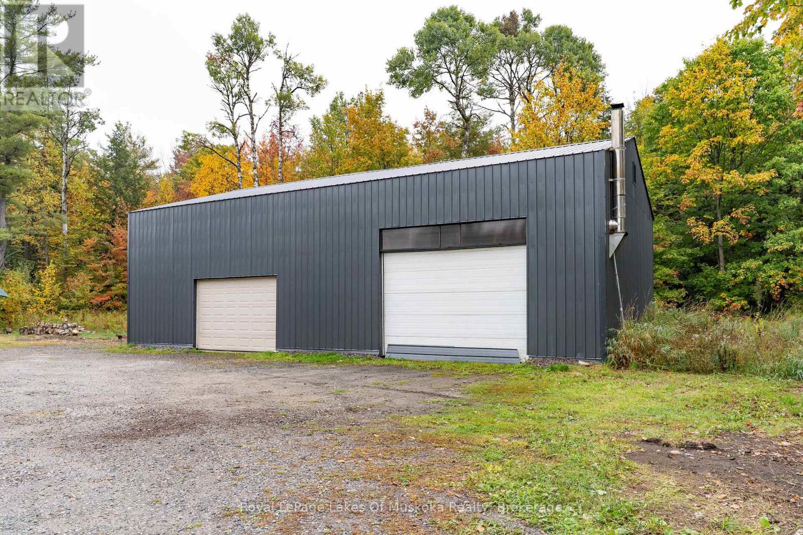 1741 Doe Lake Road, Gravenhurst, Ontario  P1P 1R3 - Photo 3 - X12436208