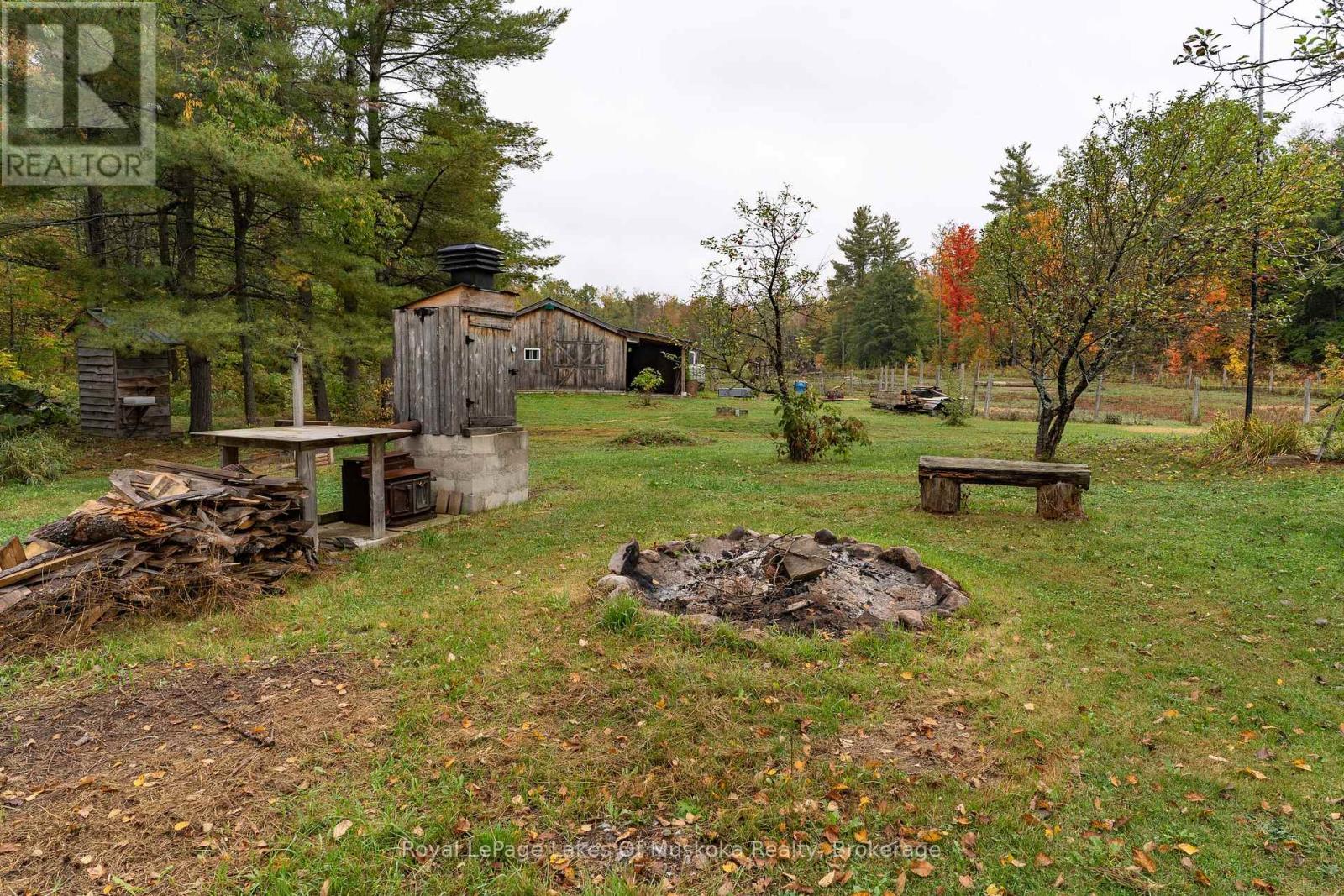 1741 Doe Lake Road, Gravenhurst, Ontario  P1P 1R3 - Photo 32 - X12436208