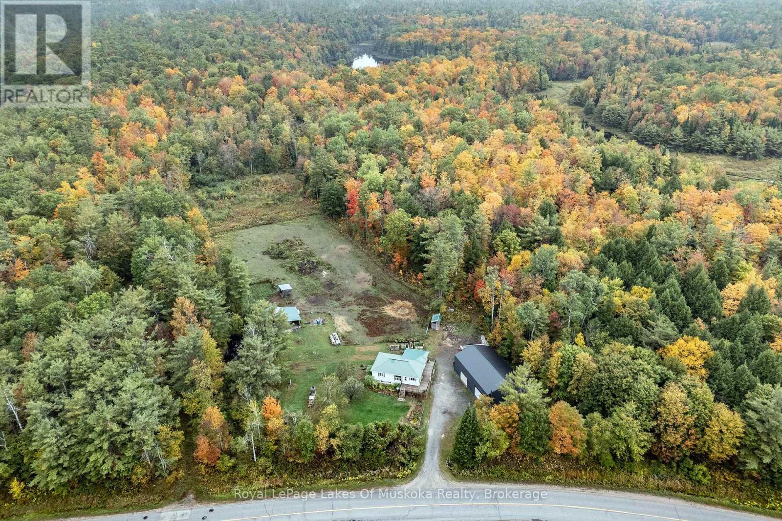 1741 Doe Lake Road, Gravenhurst, Ontario  P1P 1R3 - Photo 36 - X12436208