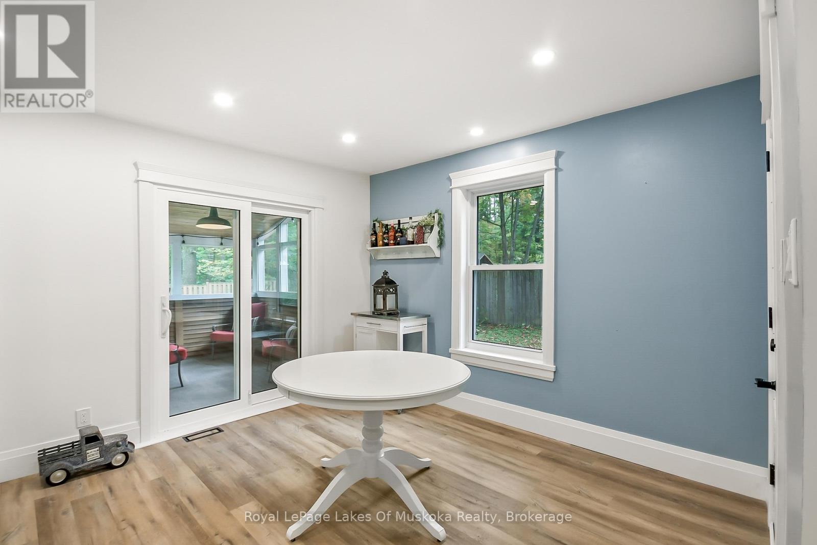 190 Maple Street, Bracebridge, Ontario  P1L 1K4 - Photo 12 - X12436821