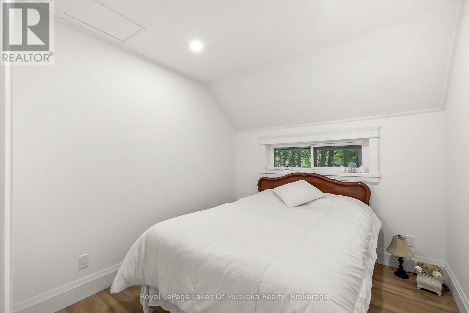 190 Maple Street, Bracebridge, Ontario  P1L 1K4 - Photo 18 - X12436821