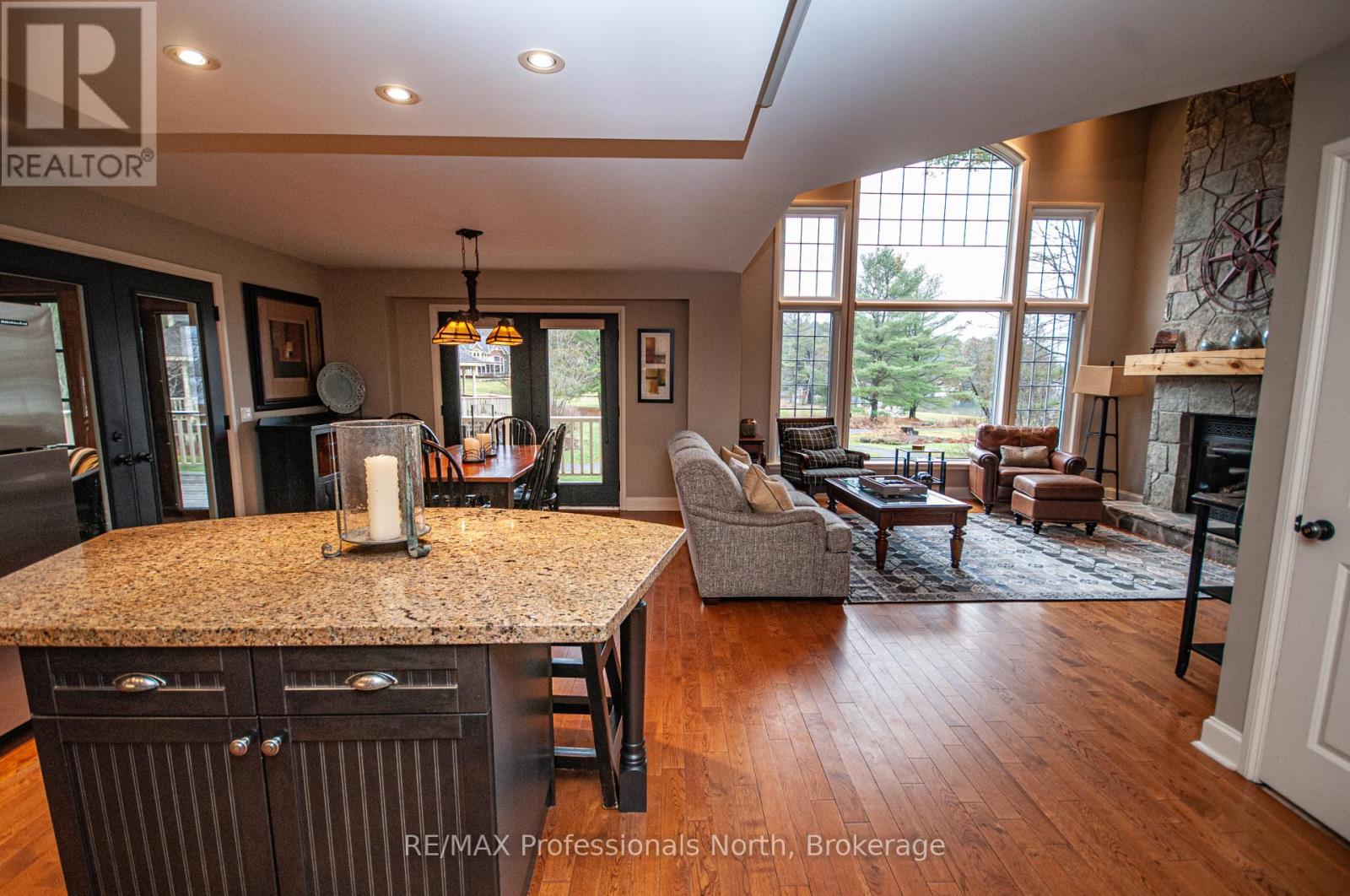 Carling 4, W10 - 3876 Muskoka Road 118 West, Muskoka Lakes, Ontario  P0B 1J0 - Photo 21 - X12437655