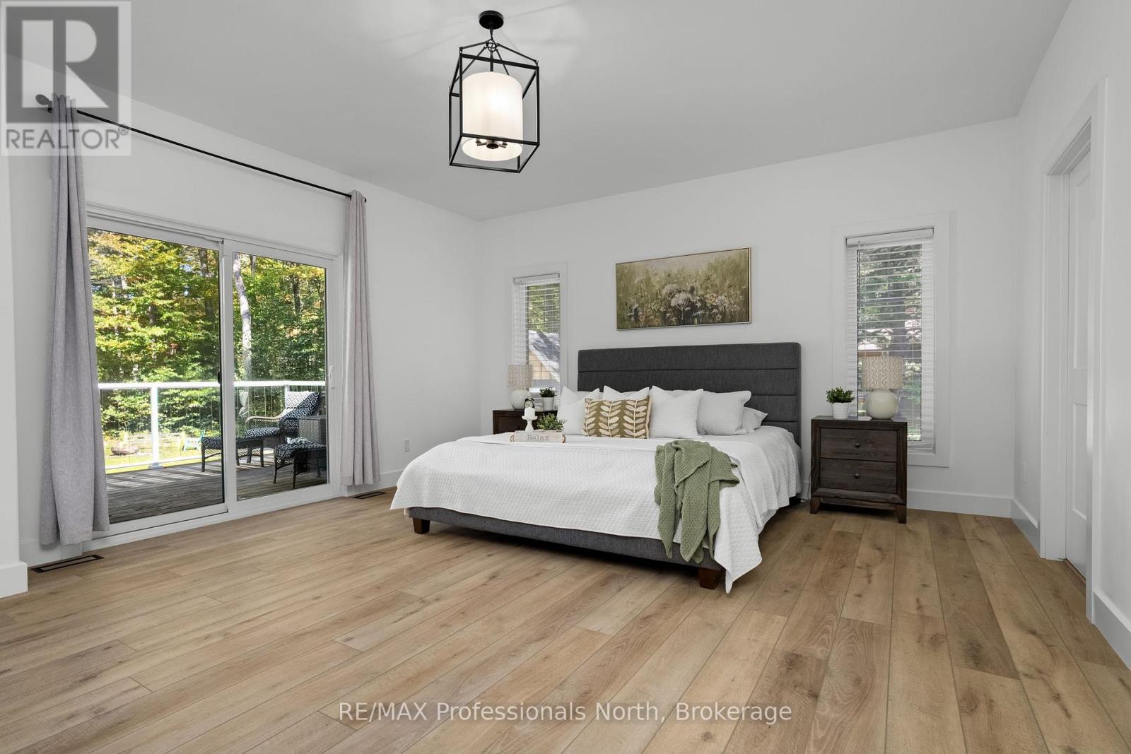 1034 Xavier Street, Gravenhurst, Ontario  P0E 1G0 - Photo 22 - X12437694