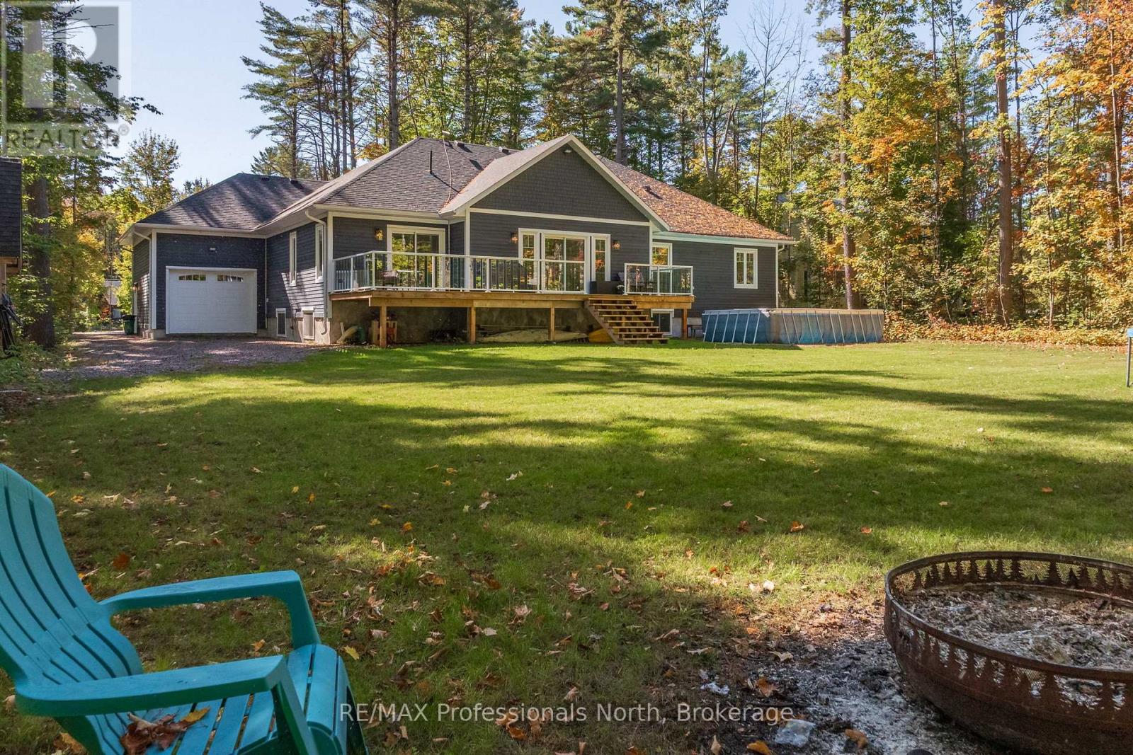 1034 Xavier Street, Gravenhurst, Ontario  P0E 1G0 - Photo 32 - X12437694