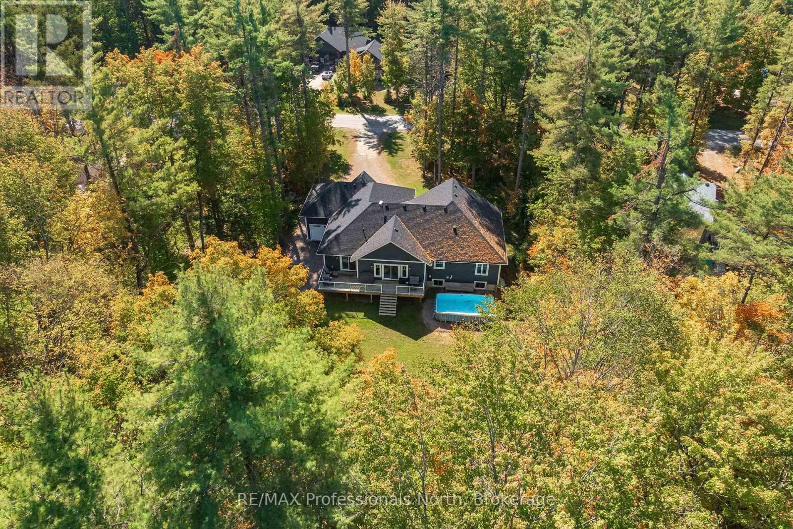 1034 Xavier Street, Gravenhurst, Ontario  P0E 1G0 - Photo 37 - X12437694