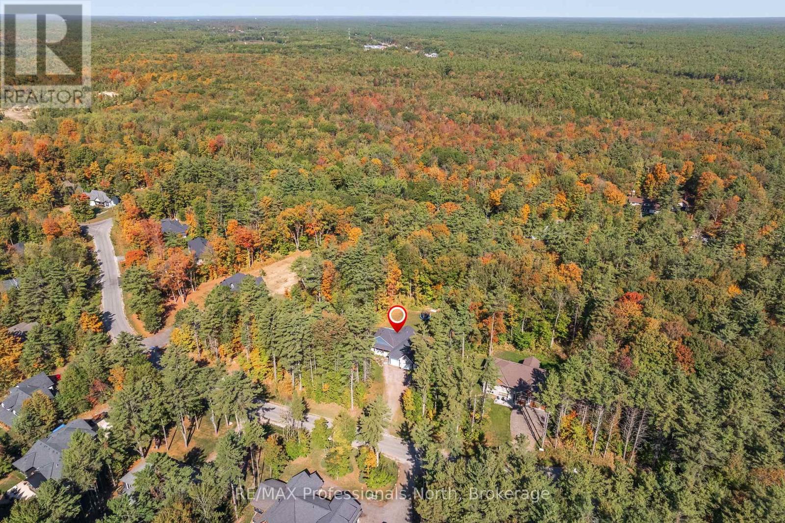 1034 Xavier Street, Gravenhurst, Ontario  P0E 1G0 - Photo 47 - X12437694