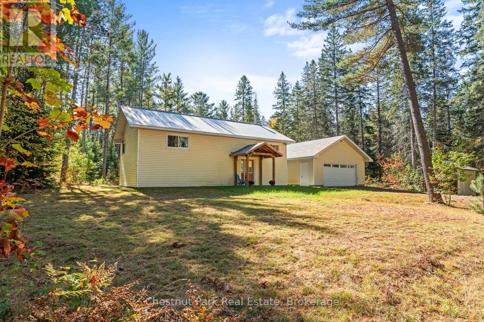 2830 Etwell Road, Huntsville, Ontario  P1H 2J2 - Photo 1 - X12439344