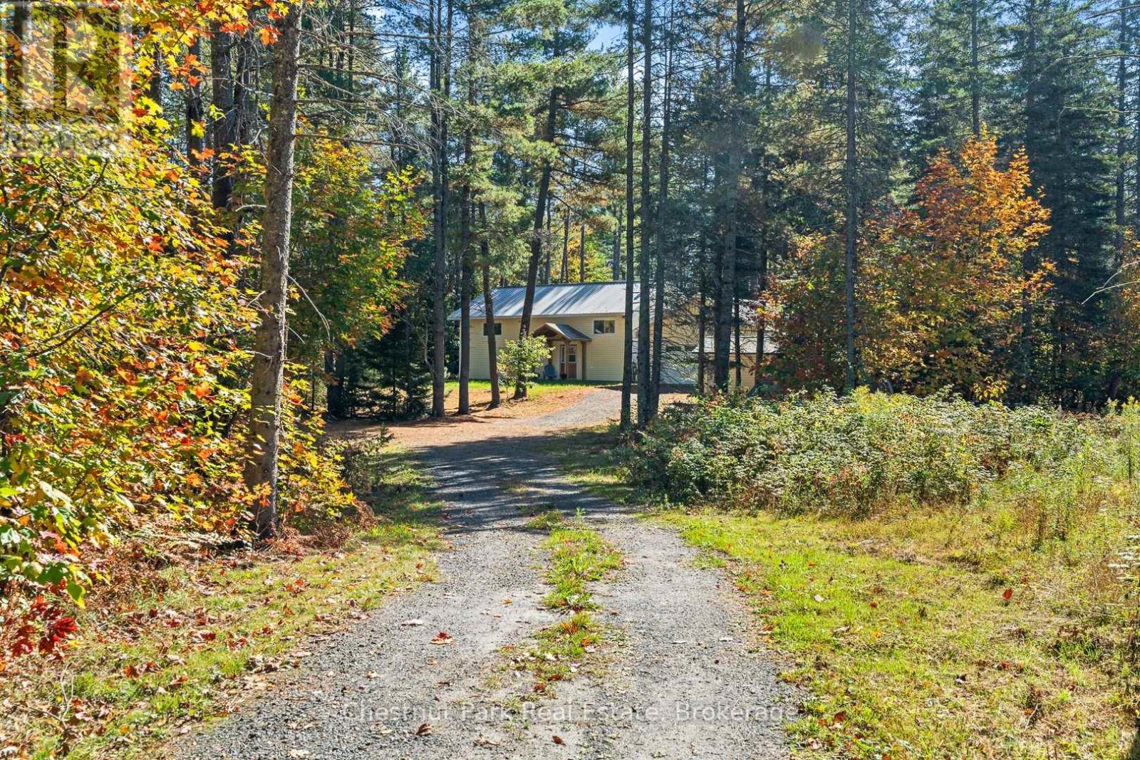 2830 Etwell Road, Huntsville, Ontario  P1H 2J2 - Photo 2 - X12439344