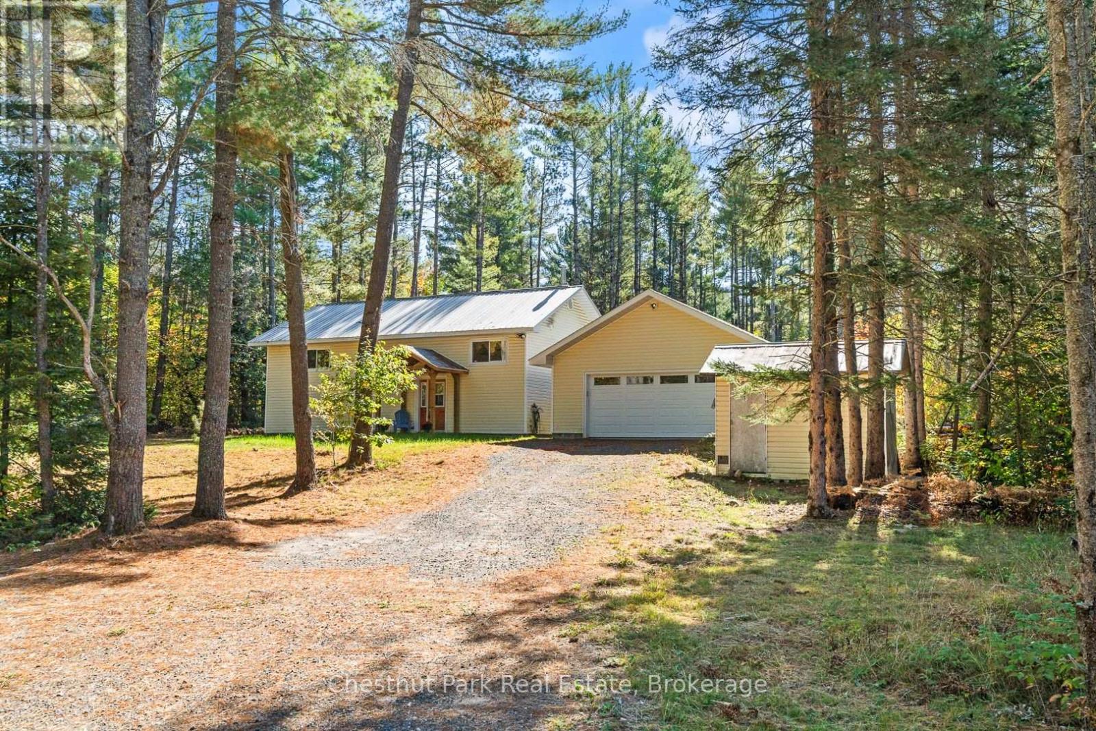 2830 Etwell Road, Huntsville, Ontario  P1H 2J2 - Photo 3 - X12439344