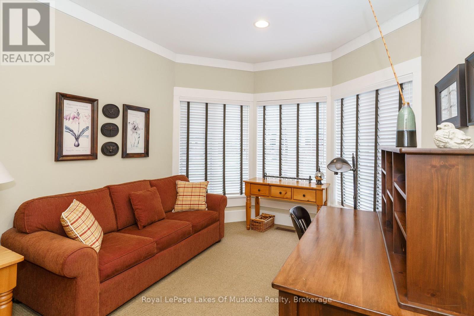 Villa 1, Week 7 - 1020 Birch Glen Road, Lake Of Bays, Ontario  P0B 1A0 - Photo 17 - X12440950