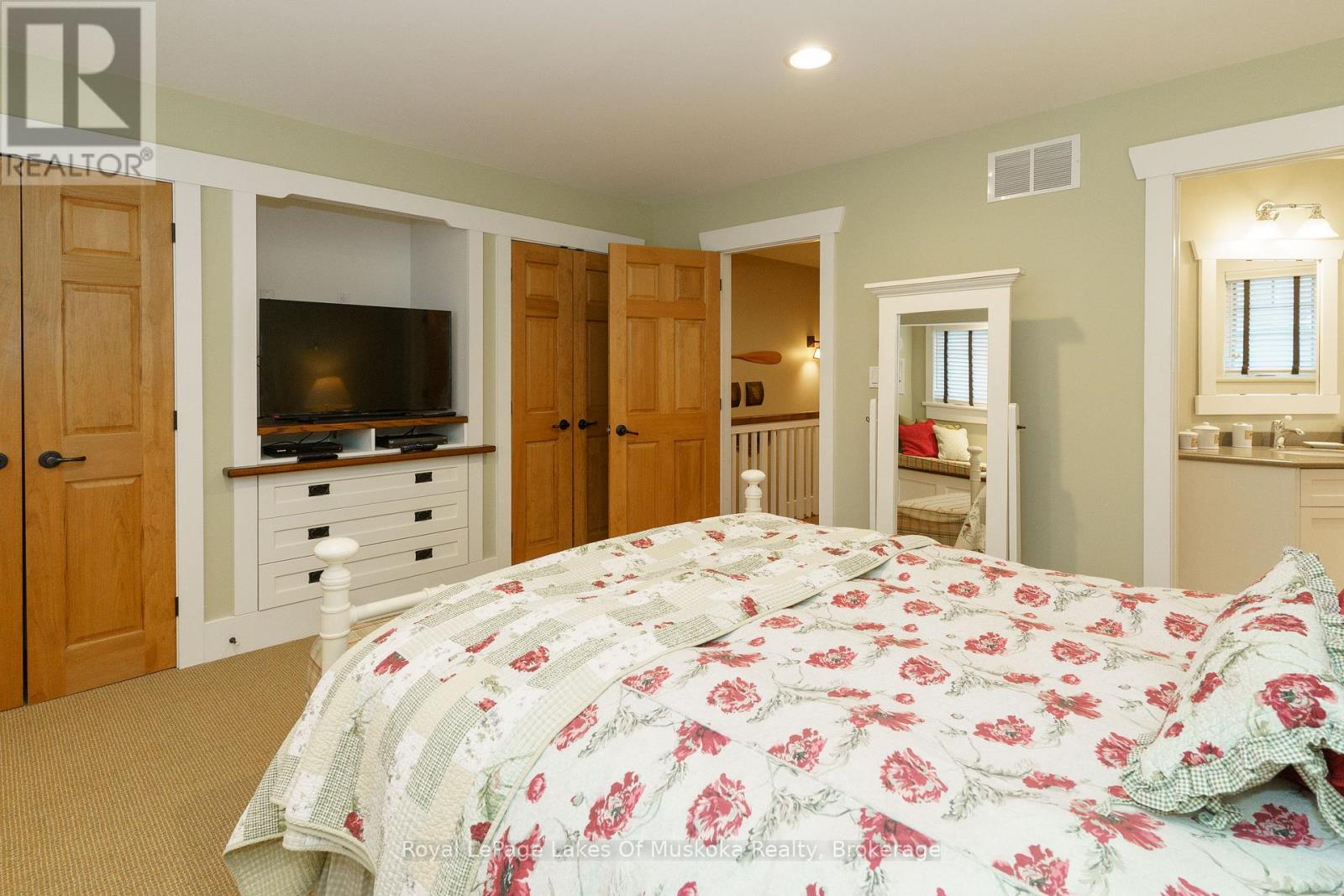 Villa 1, Week 7 - 1020 Birch Glen Road, Lake Of Bays, Ontario  P0B 1A0 - Photo 18 - X12440950