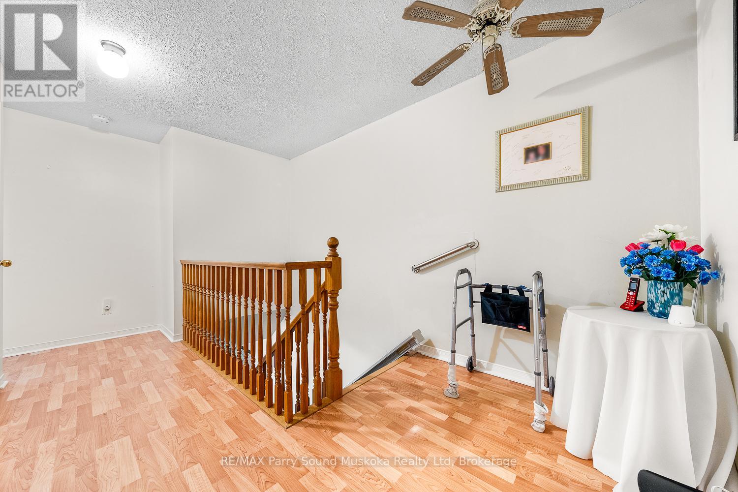 18 Georgian Bay Avenue, Parry Sound, Ontario  P2A 3B2 - Photo 29 - X12441257