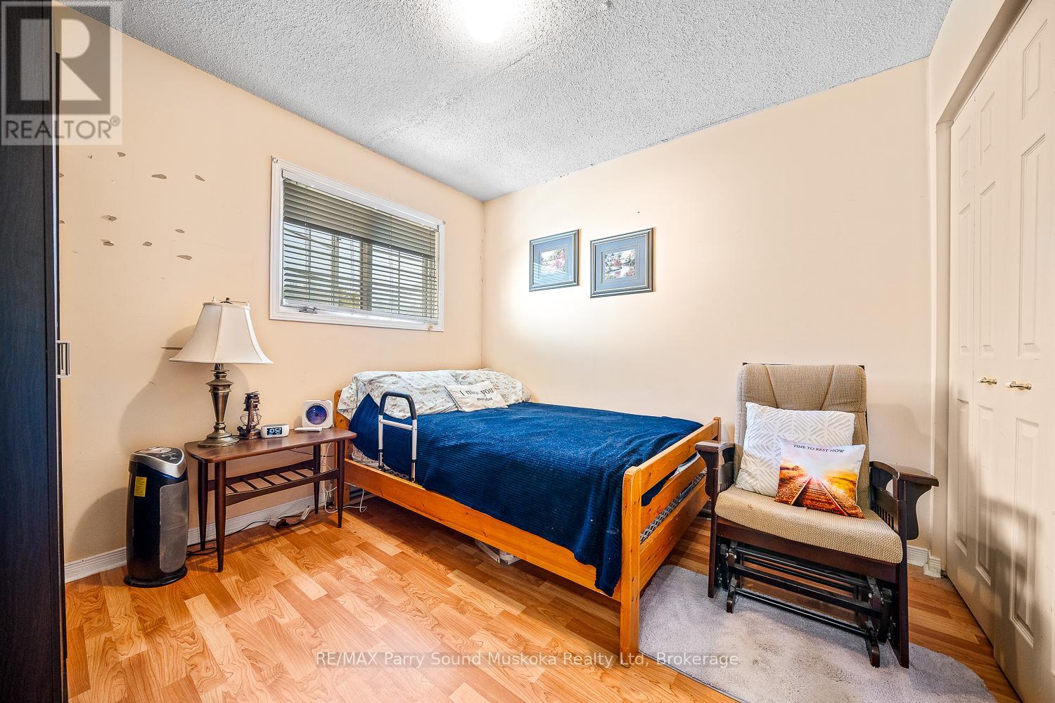 18 Georgian Bay Avenue, Parry Sound, Ontario  P2A 3B2 - Photo 39 - X12441257