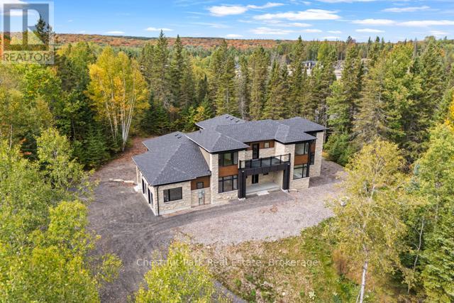 87 - 1019 Pondview Court, Lake Of Bays, Ontario  P1H 2J6 - Photo 1 - X12441767