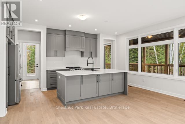 87 - 1019 Pondview Court, Lake Of Bays, Ontario  P1H 2J6 - Photo 10 - X12441767