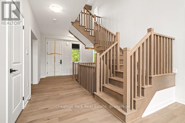 87 - 1019 Pondview Court, Lake Of Bays, Ontario  P1H 2J6 - Photo 5 - X12441767