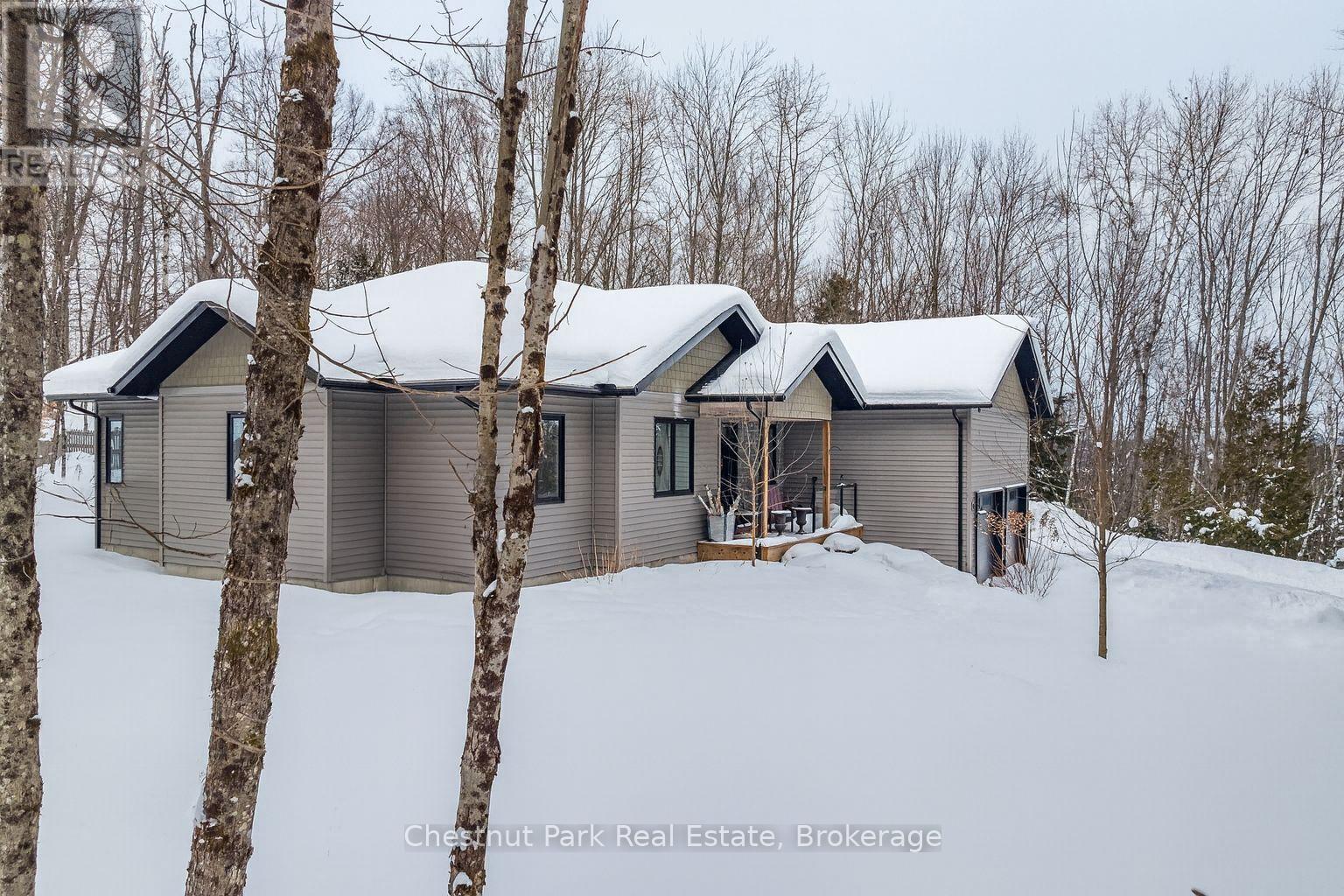 170 Springfield Road, Huntsville, Ontario  P1H 0H8 - Photo 1 - X12442339