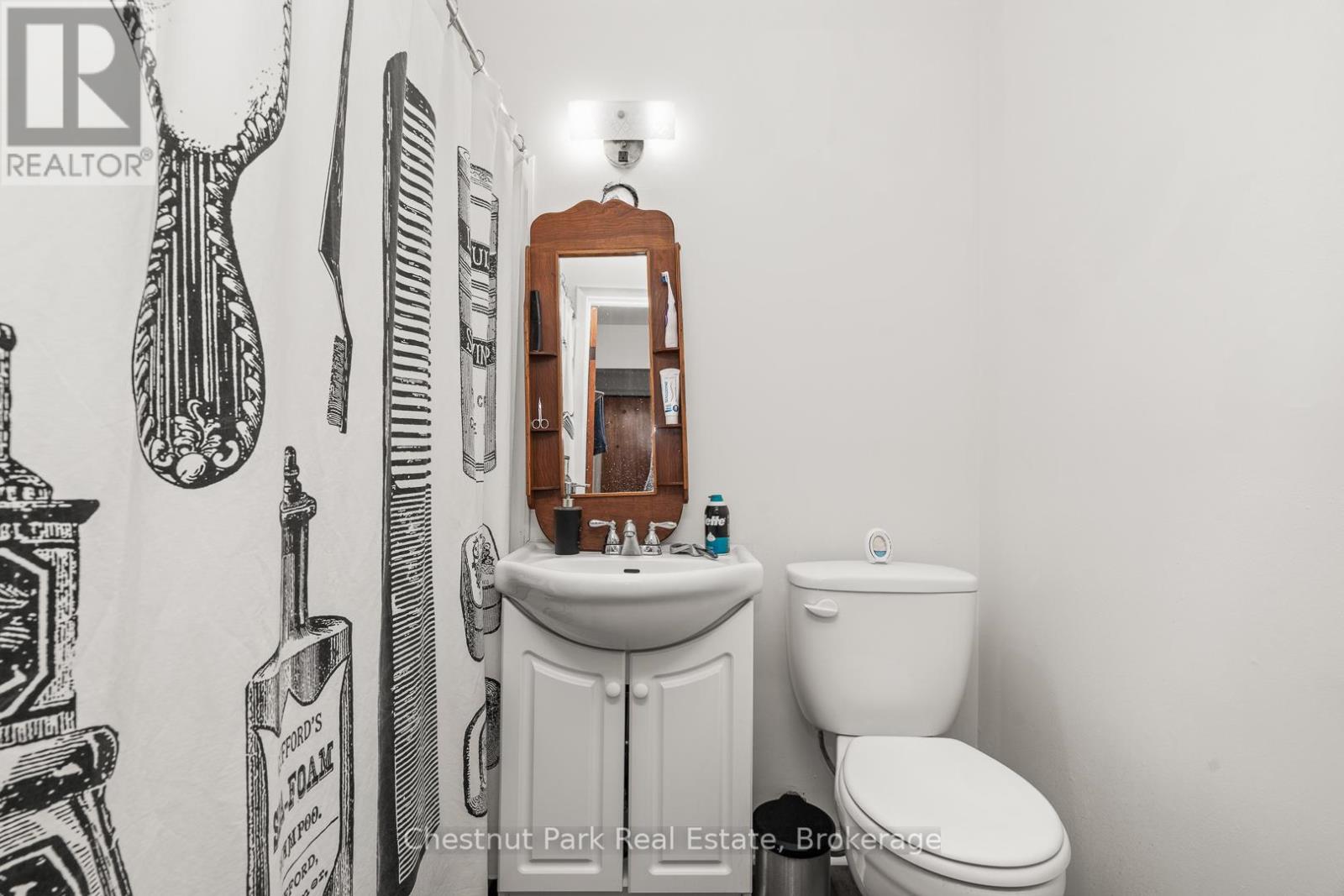 84 Hiram Street, Bracebridge, Ontario  P1L 1S6 - Photo 23 - X12443019