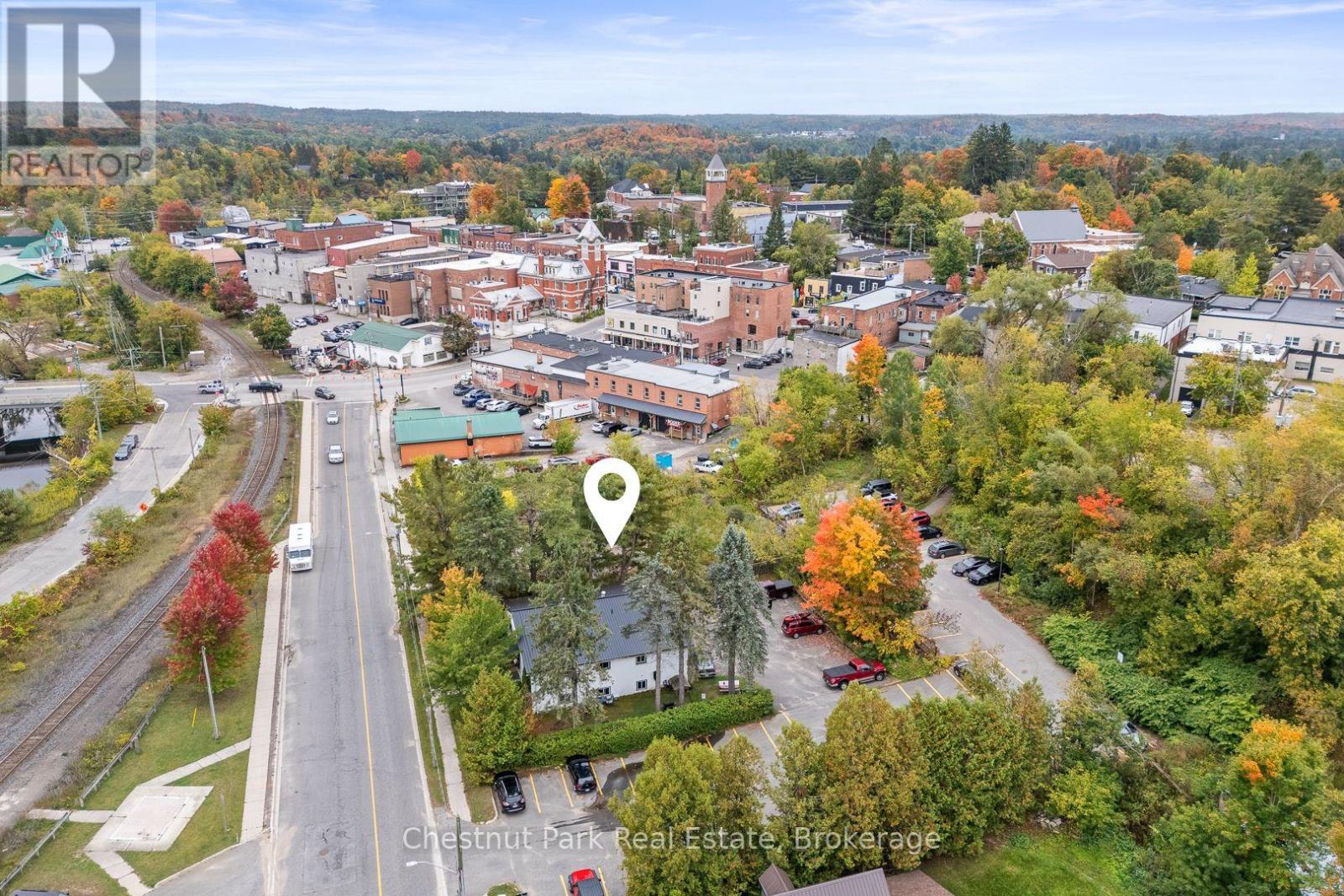 84 Hiram Street, Bracebridge, Ontario  P1L 1S6 - Photo 4 - X12443019